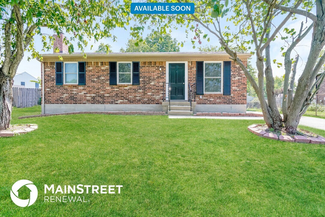 5911 Carmelwood Cir in Louisville, KY - Building Photo