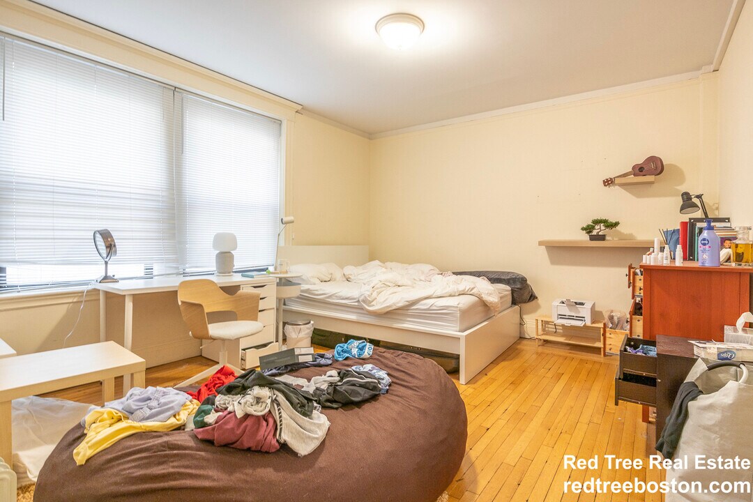 466 Commonwealth Ave, Unit 406 in Boston, MA - Building Photo