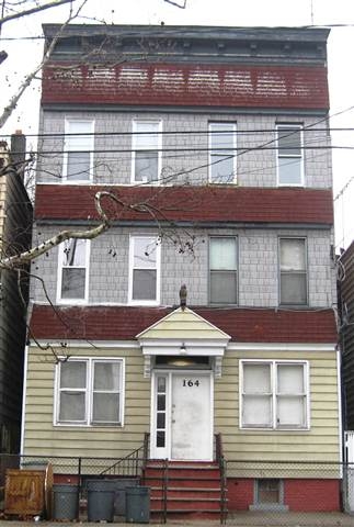 164 Delaware Ave in Jersey City, NJ - Building Photo - Building Photo