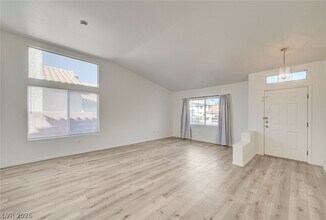 3329 Ascona Ct in Las Vegas, NV - Building Photo - Building Photo