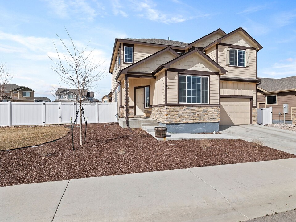 2637 Turquoise St in Loveland, CO - Foto de edificio