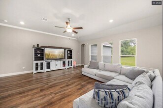 26579 Pin Oak Dr in Hempstead, TX - Foto de edificio - Building Photo