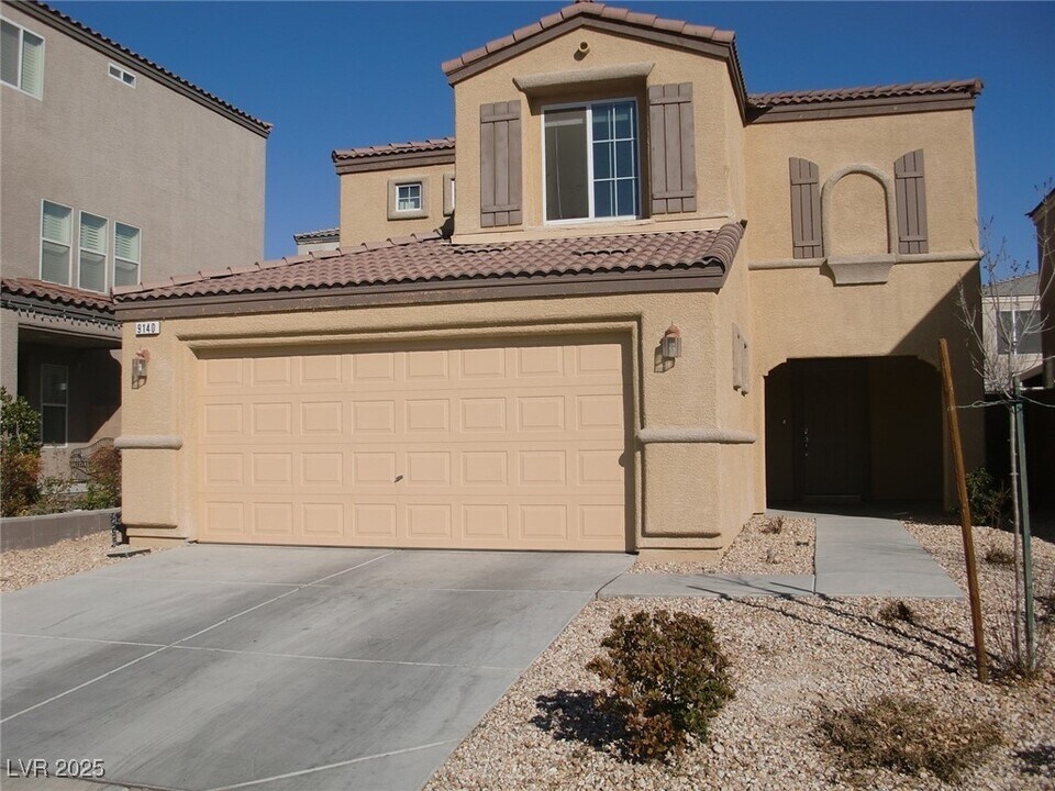 9140 Iron Cactus Ave in Las Vegas, NV - Building Photo