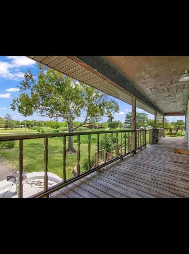 property at 1265 Hillebrandt Acres