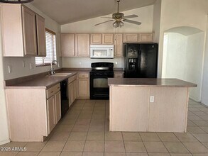 2336 E Aire Libre Ave in Phoenix, AZ - Building Photo - Building Photo