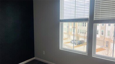 381 Skylar Way SE in Atlanta, GA - Building Photo - Building Photo