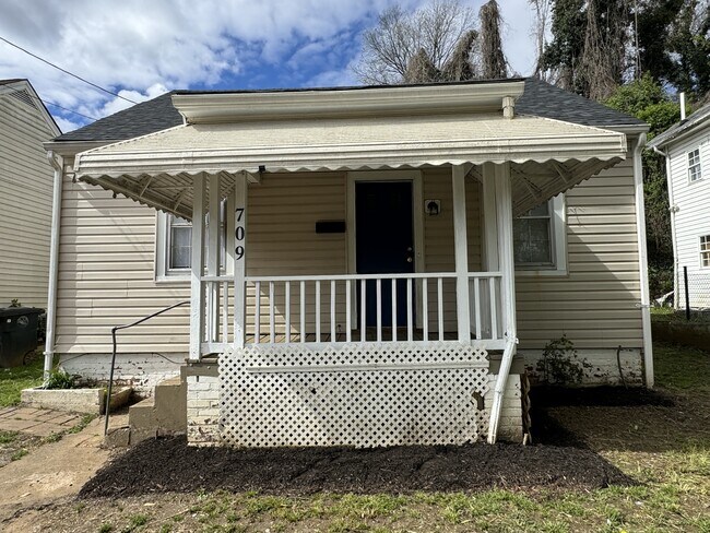 property at 709 Jackson St