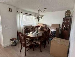 11711 SW 13th St in Miami, FL - Building Photo - Building Photo