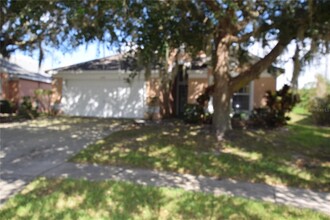 3145 Stonehurst Cir in Kissimmee, FL - Building Photo - Building Photo