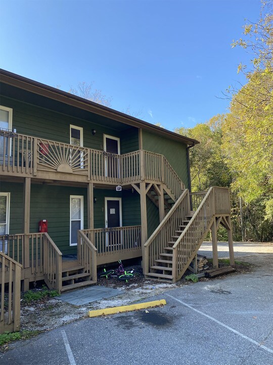 300 S Cherry St-Unit -L in Kernersville, NC - Building Photo