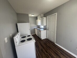 824 S Water St in Wichita, KS - Building Photo - Building Photo