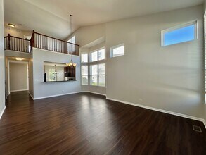 902 Bluebell Cir in Joliet, IL - Building Photo - Building Photo