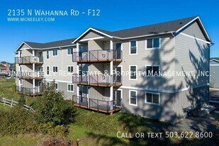 2135 N Wahanna Rd in Seaside, OR - Building Photo