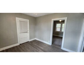 306 Alice St in Pittsburgh, PA - Foto de edificio - Building Photo