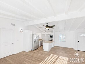 940 N Fern St in Anaheim, CA - Building Photo - Building Photo