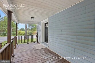 281 W Main St in Fayetteville, PA - Building Photo - Building Photo