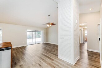 3602 75th Terrace E in Sarasota, FL - Building Photo - Building Photo