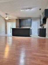 2218 Clipper Ln in Stockton, CA - Building Photo - Building Photo