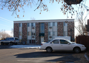 Chelsea Apartments in Colorado Springs, CO - Building Photo - Building Photo