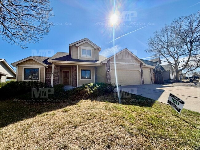 property at 4400 Vista Dr