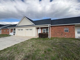 155 Yvon St in Odenville, AL - Building Photo