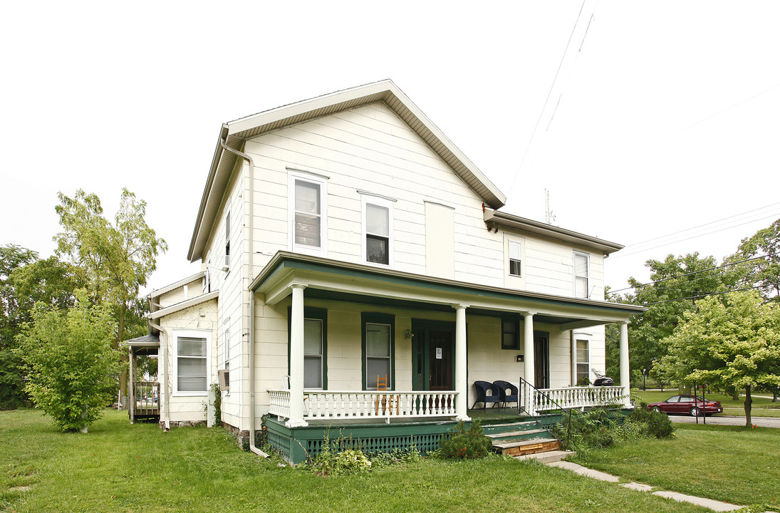 800-802 N Capitol Ave in Lansing, MI - Building Photo