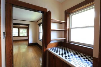 46 Saville St, Unit 2 in Cambridge, MA - Building Photo - Building Photo