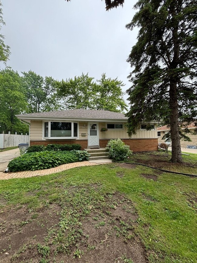 property at 10331 W Caldwell Ave