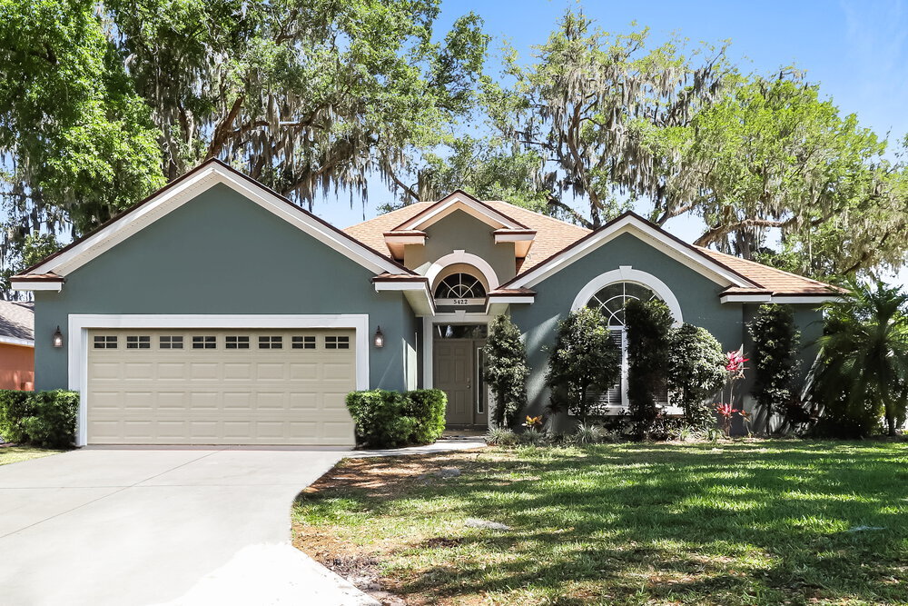 5422 Oxford Manor Cir in Lakeland, FL - Building Photo