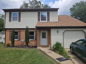 1036 Glen Willow Dr in Virginia Beach, VA - Building Photo - Building Photo