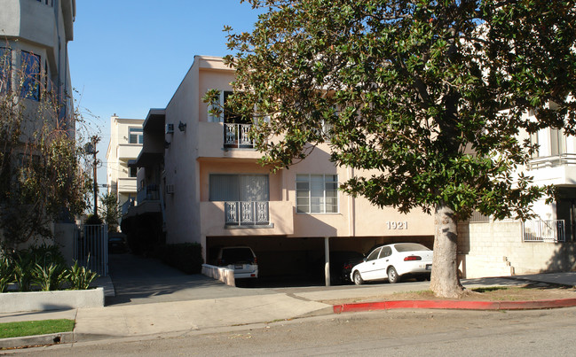 1921 Manning Ave in Los Angeles, CA - Building Photo - Building Photo