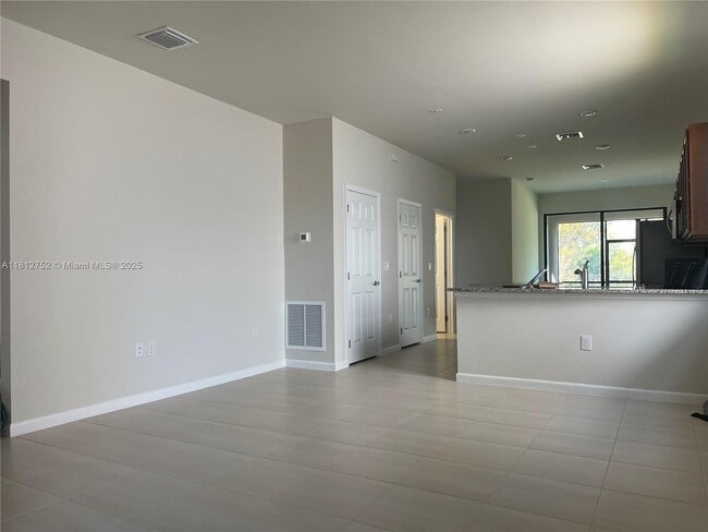 4800 Crested Eagle Ln in Ft. Myers, FL - Building Photo - Building Photo