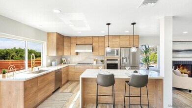 6940 Condon Dr in San Diego, CA - Building Photo - Building Photo