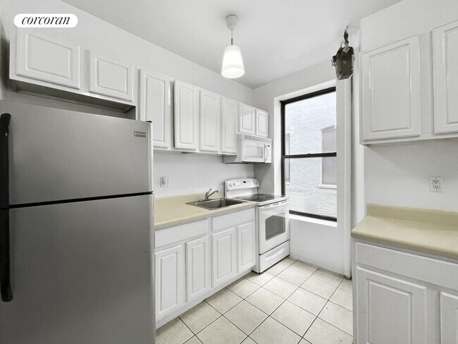 528 W 152nd St in New York, NY - Building Photo - Building Photo
