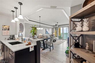 2745 First St in Ft. Myers, FL - Building Photo - Building Photo