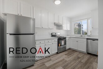 6853 Agnes Ave in Los Angeles, CA - Building Photo - Building Photo