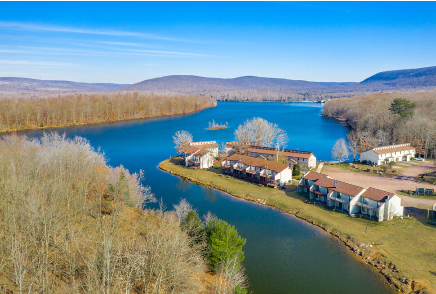 Quail Hollow Village in Drums, PA - Foto de edificio