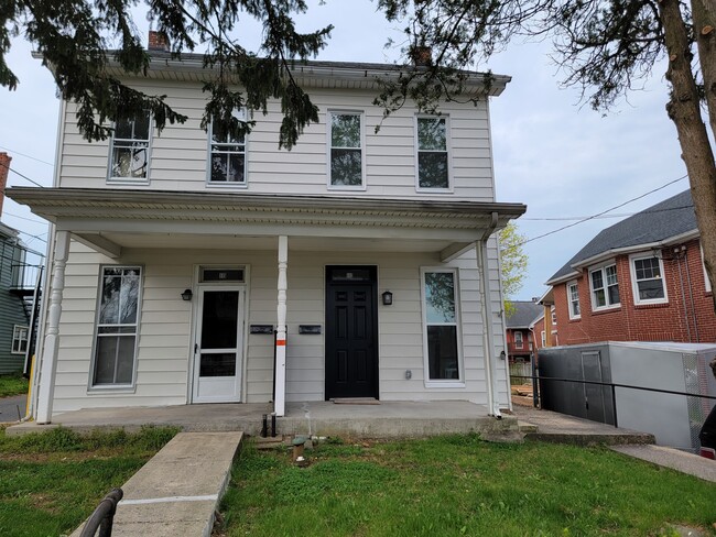 property at 113 E Chestnut St