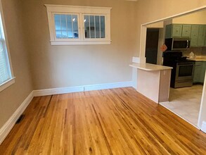 42 W 6th Ave in Williamson, WV - Building Photo - Building Photo