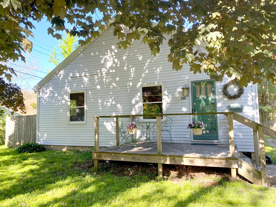 606 S Webber St in Urbana, IL - Building Photo