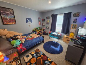 4017 State Hwy 284 in Townsend, MT - Foto de edificio - Building Photo