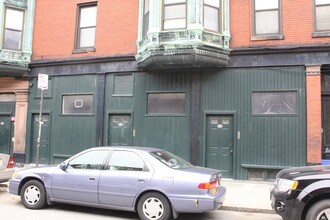 313 E St in South Boston, MA - Foto de edificio - Building Photo