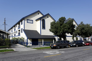 1635 Locust Ave in Long Beach, CA - Building Photo