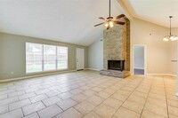 13610 Tara Oak Dr in Houston, TX - Building Photo - Building Photo