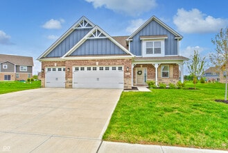 1728 Gordon Dr in Greenwood, IN - Building Photo - Building Photo