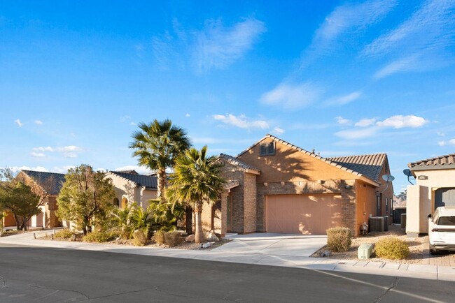 472 Via Stretto Ave in Henderson, NV - Building Photo - Building Photo