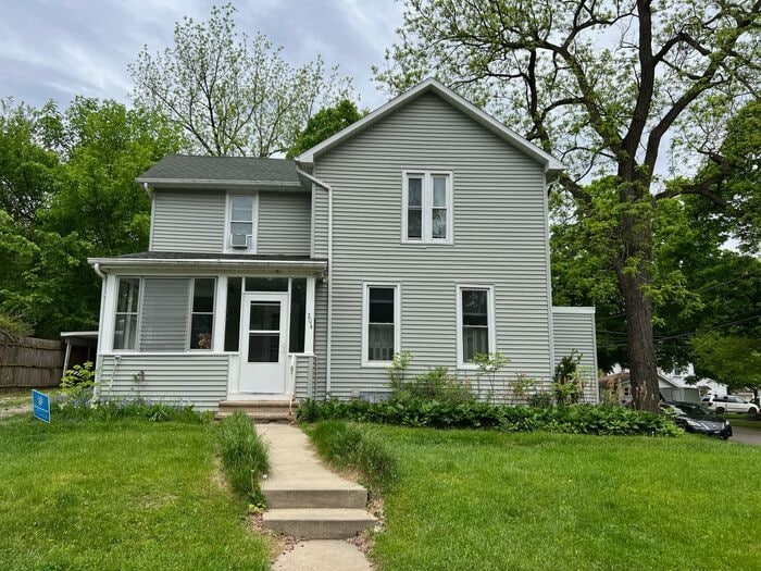 204 S 4th St in Niles, MI - Building Photo