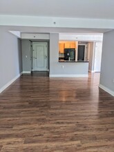 800 4th St SW, Unit N202 in Washington, DC - Building Photo - Building Photo