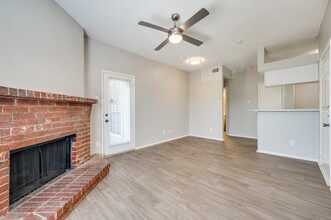 Foxborough Apartments in Irving, TX - Building Photo - Building Photo