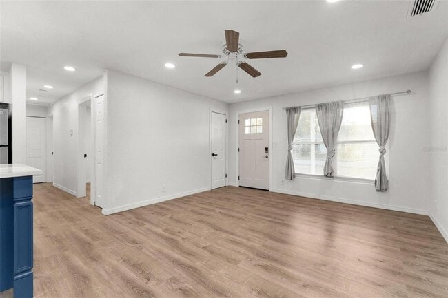 2203 Nottingham Rd in South Daytona, FL - Building Photo - Building Photo